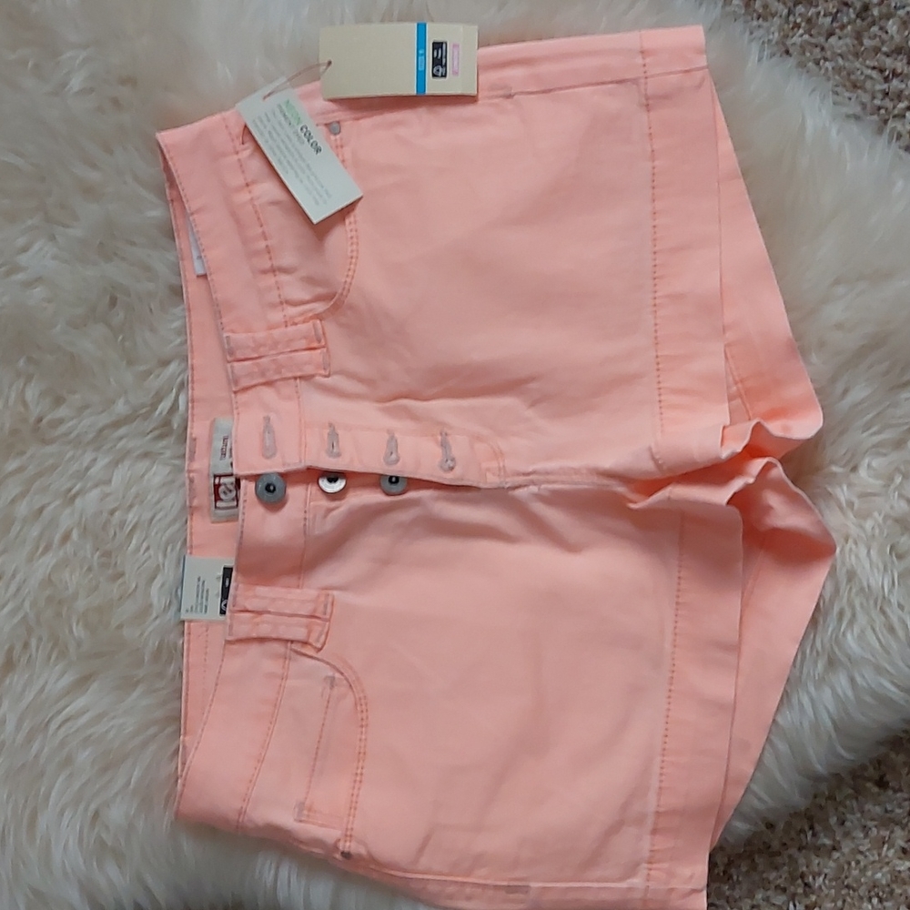 Peach colored, high rise button up shorts - NWT